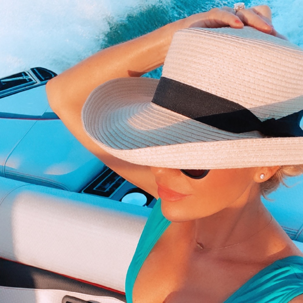 Meet your Posher, Angie